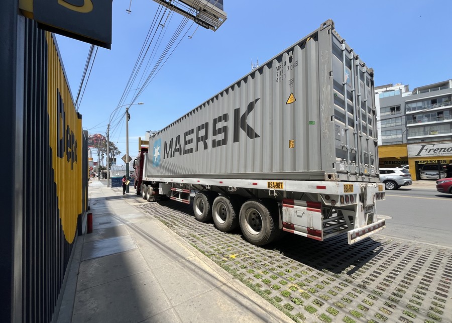 Contenedor de exportacion internacional Maersk